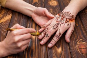 Tips Menggunakan Henna