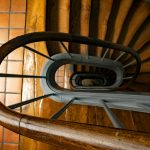 Sudut Kemiringan Tangga yang Ideal untuk Kenyamanan dan Keamanan Rumah