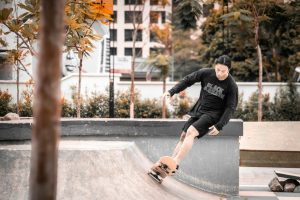 Latihan skateboard
