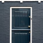 Pintu Belakang Rumah yang Aman dan Estetik untuk Hunian Nyaman