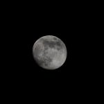 Tips Memotret Bulan agar Hasil Foto Lebih Tajam, Jelas, dan Memukau